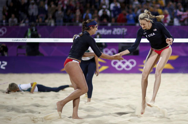 Women's beach volleyball preliminary matches