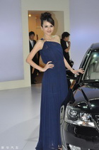 Show models at the Guangzhou auto show