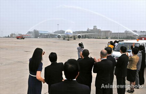 Air China receives its first Boeing 777-300ER