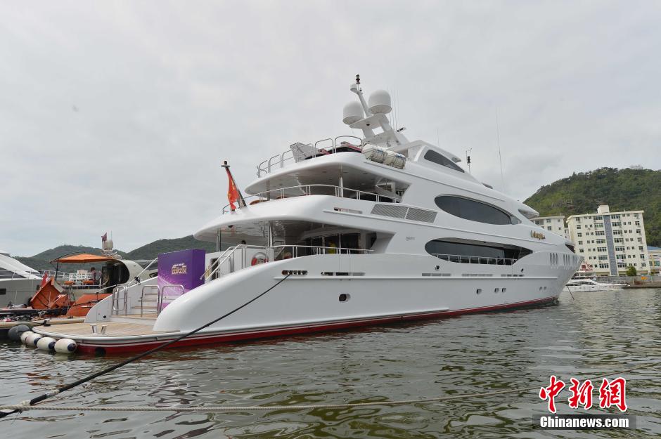 $4.8m yacht revealed at luxury lifestyle show