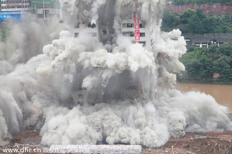 Landmark Maotai Bridge makes way for bigger picture