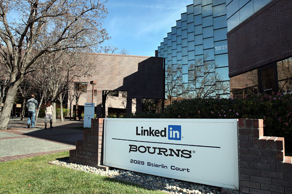 LinkedIn targets 'lead elites'