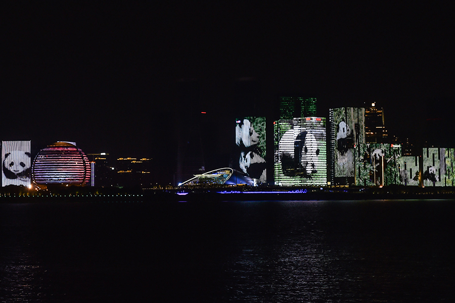 Light show seen by Qiantang River in Hangzhou