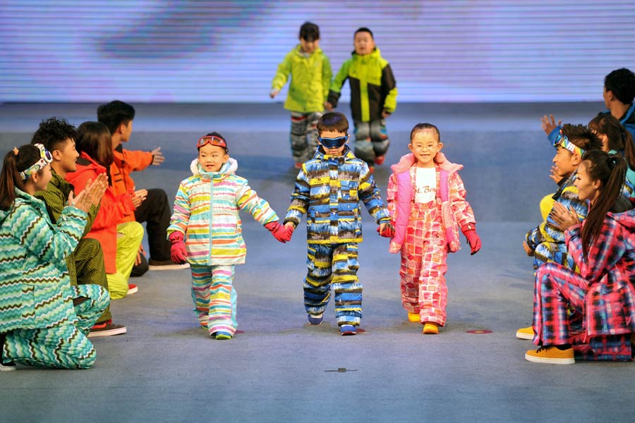 Outdoor sportsware light up Asia trade show in Nanjing