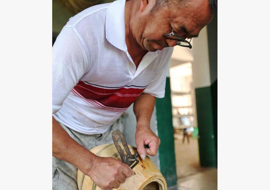 Drum-making faces decline in machine age