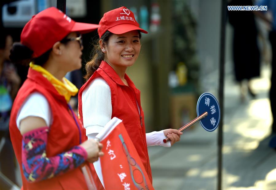 Volunteers participate in voluntary service for Hangzhou G20 Summit