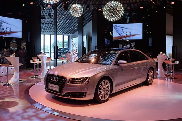 A Look at New Audi A8L