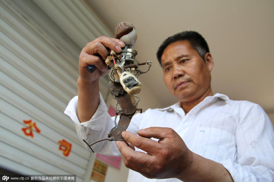 School dropout farmer creates robots