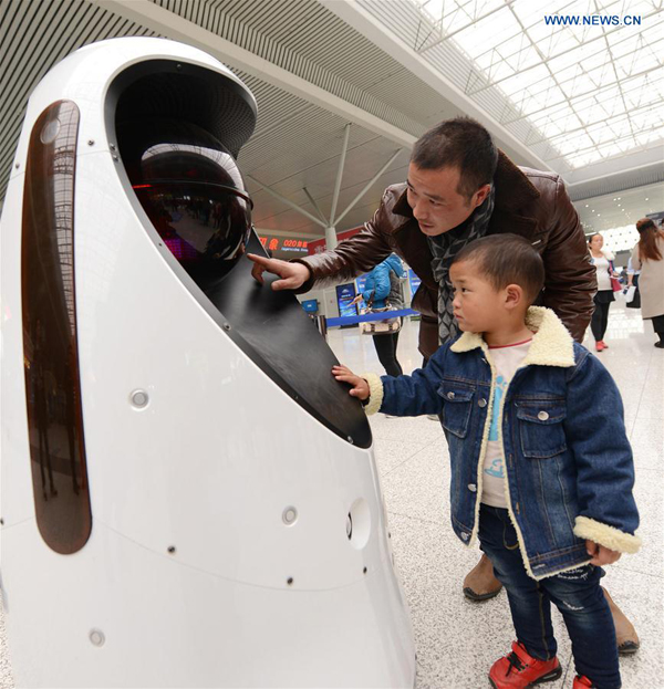 Air quality-monitoring robot patrols at Zhengzhou railway station