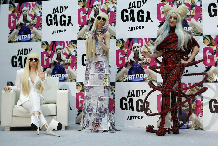 Lady Gaga promotes 'Artpop' in Tokyo