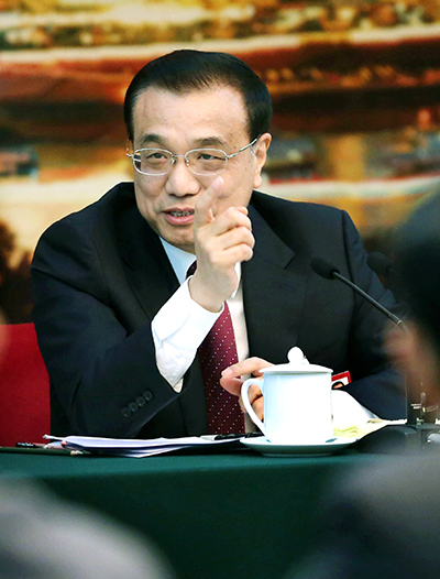 Premier Li meets delegates from Chongqing