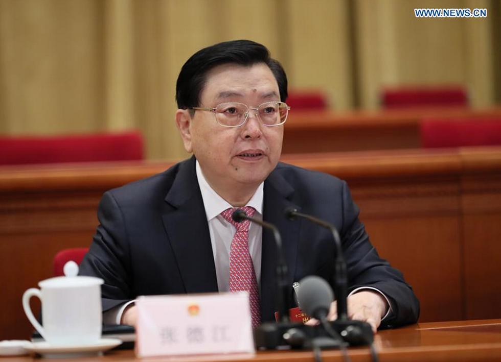 Top legislator presides over preparatory meeting for 5th session of 12th NPC