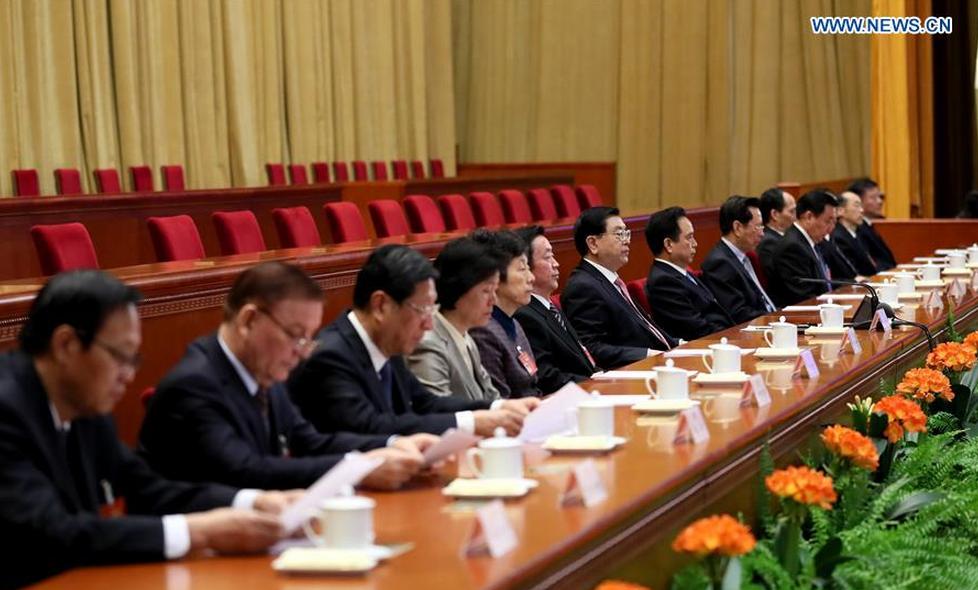 Top legislator presides over preparatory meeting for 5th session of 12th NPC