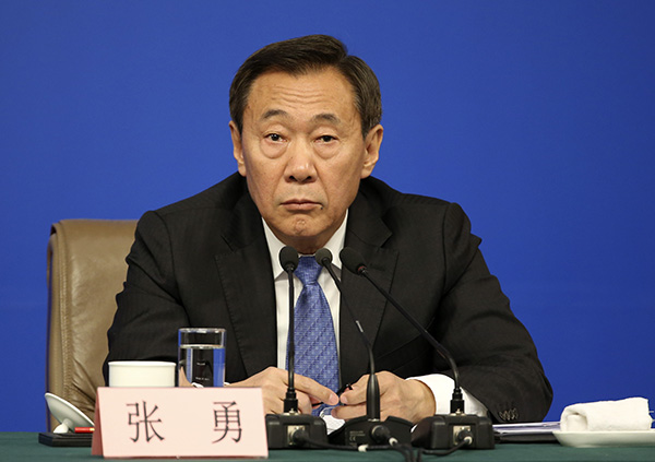 China's top economic planner holds press conference