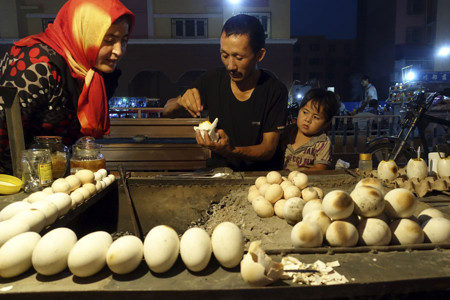 Looking for the night market? Just follow your nose