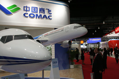 China's jumbo jet first order by year end