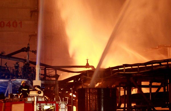 Fire breaks out in Shanghai chemical plant