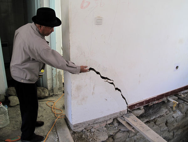 Faulty houses found in Urumqi's settlement