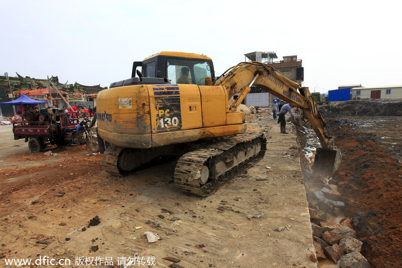 Meth operation lays waste to S China village