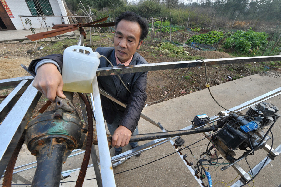 Farmer dreams of making his own helicopeter