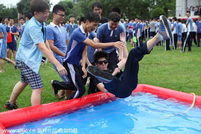 Students make a splash at grad ceremony in S Chin