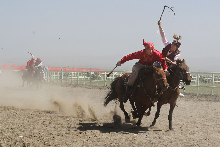 Herdsmen celebrate 60th birthday of Barkol