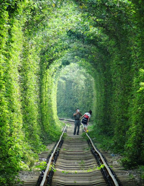 Nanjing 'Love tunnel' on a par with Ukrainian one