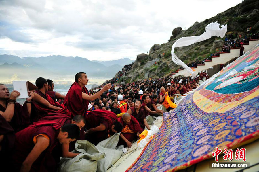 Shoton Festival celebrated in Tibet