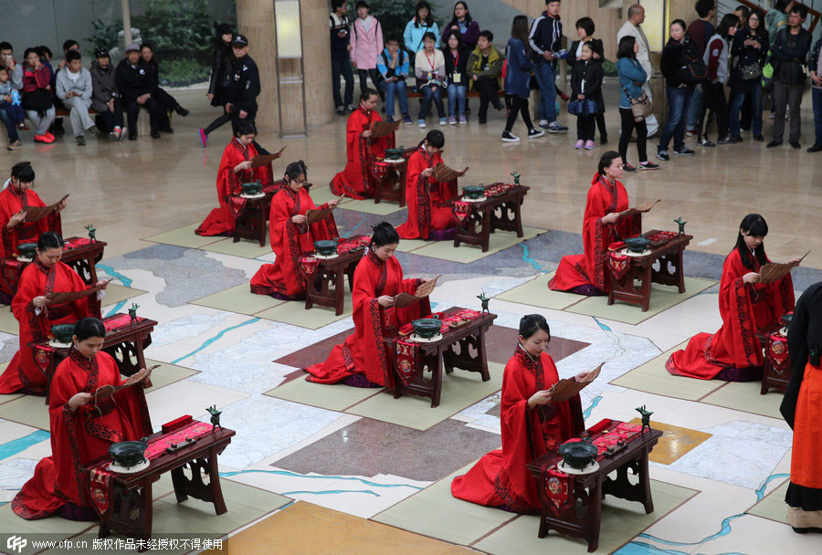 Girls celebrate adulthood in NW China