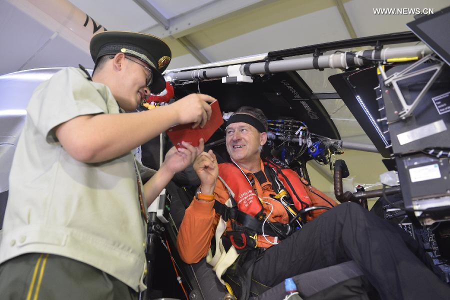 Solar plane departs from China to Hawaii