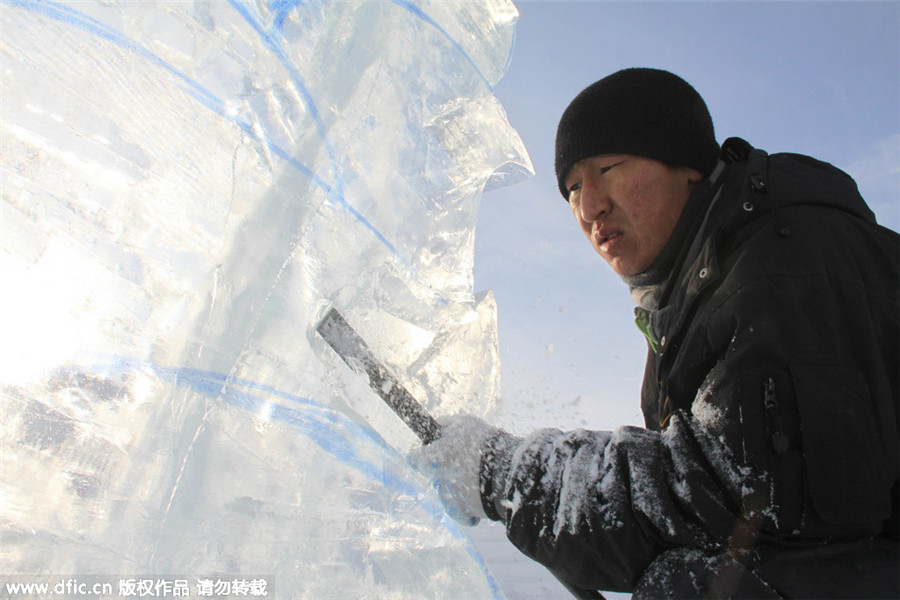 'Belt and Road Initiative' ice sculptures on display in Xinjiang