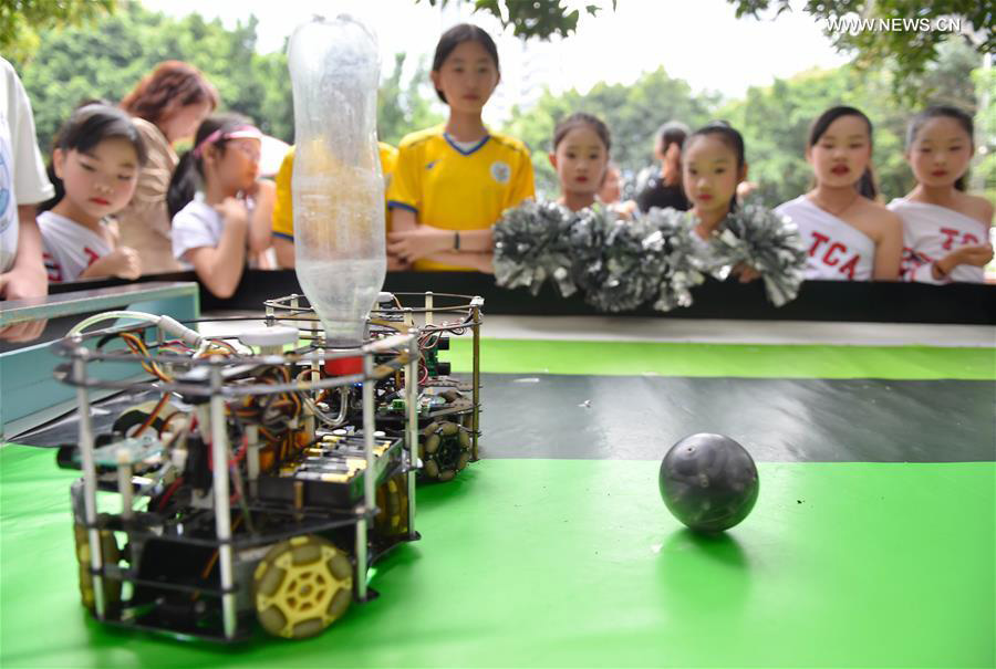 Football becomes popular in SE China's schools