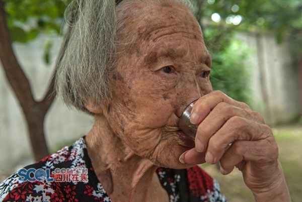 Simple life 'secret' of longevity for Sichuan centenarians