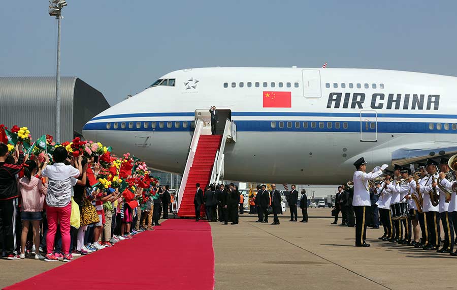 Li arrives in Macao to boost ties with Portuguese-speaking countries