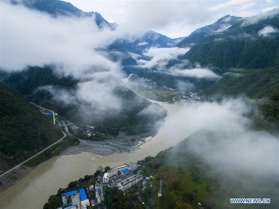 Sang Lei, voluntary teacher in China's Yunnan