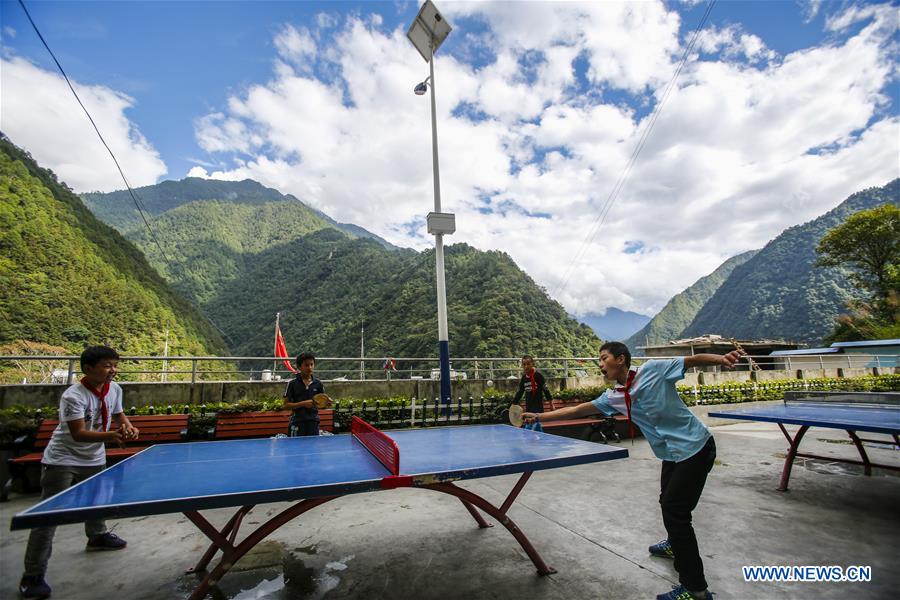 Sang Lei, voluntary teacher in China's Yunnan