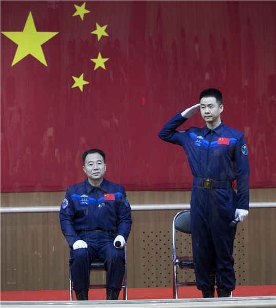 Astronauts of China's Shenzhou-11 mission meet press