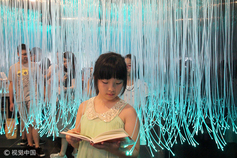 Bookstore in Suzhou becomes a wonderland