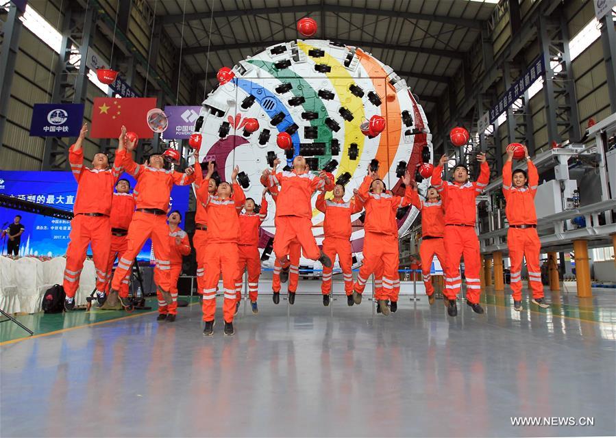 Chinese made tunnel boring machine completed in Kunming