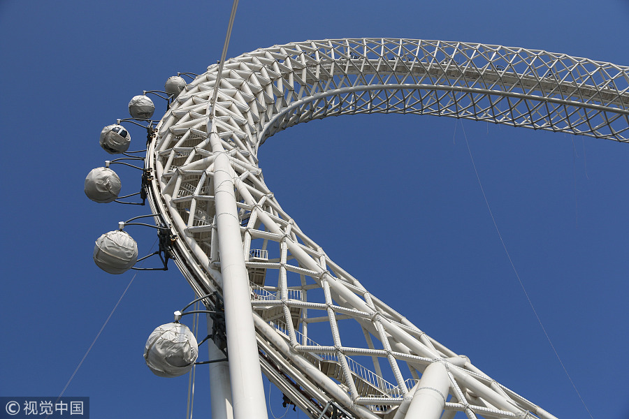 World's largest shaftless Ferris wheel built in China