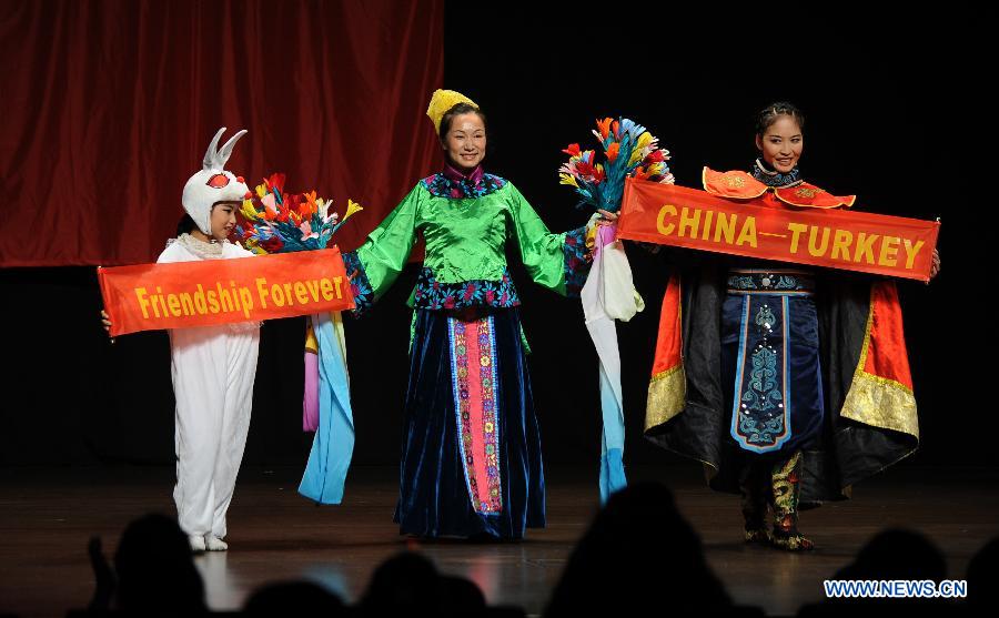 Chinese opera visits Istanbul