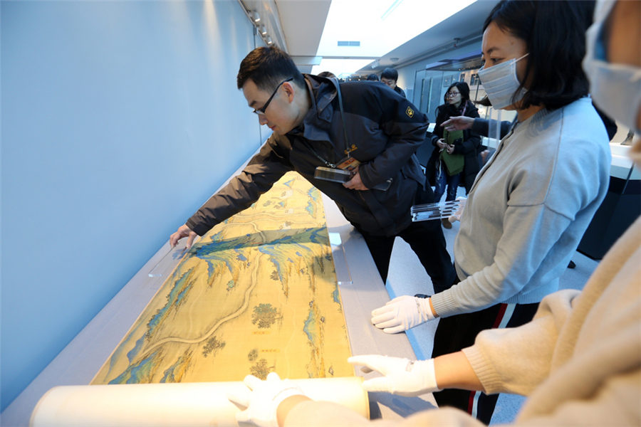 'Silk Road Landscape Map' donated to the Palace Museum