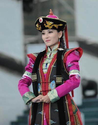 Mongolian costume contest kicks off