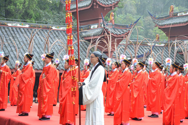 Dujiangyan temple holds ceremony in honor of Confucius