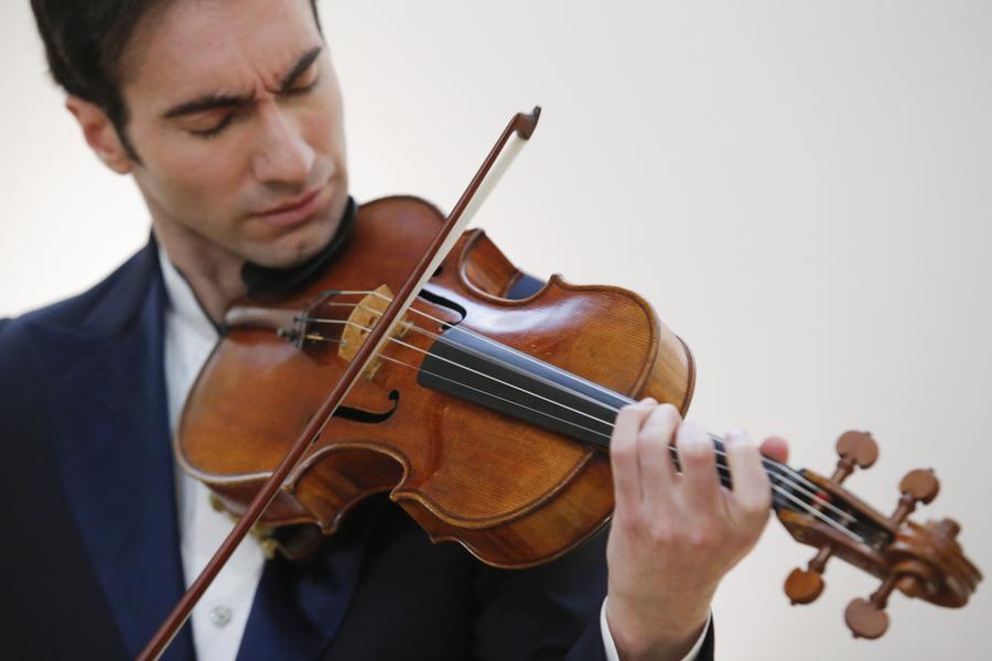 Stradivarius viola set to make world record