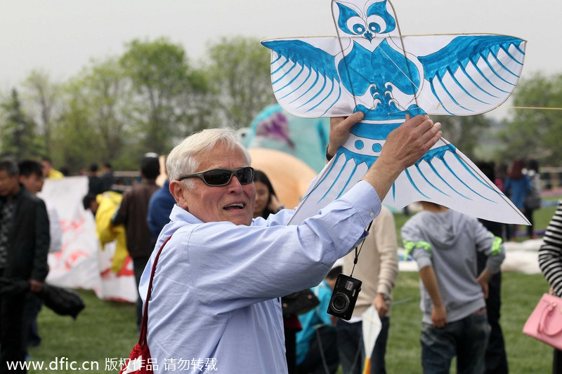 Weifang hosts annual kite festival