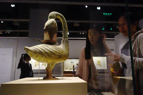 National Museum exhibits recent acquisitions