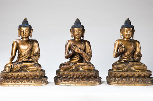 Chinese buyers retrace cultural relics from auction houses around world