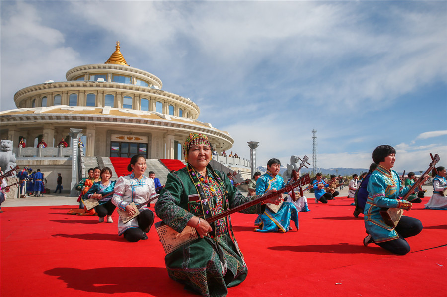 Epic Tacheng stages ethnic show