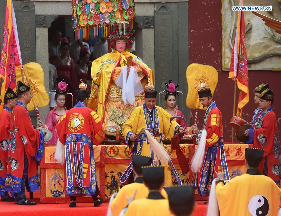 Sacrificial ceremony for patron of women, children held in SE China